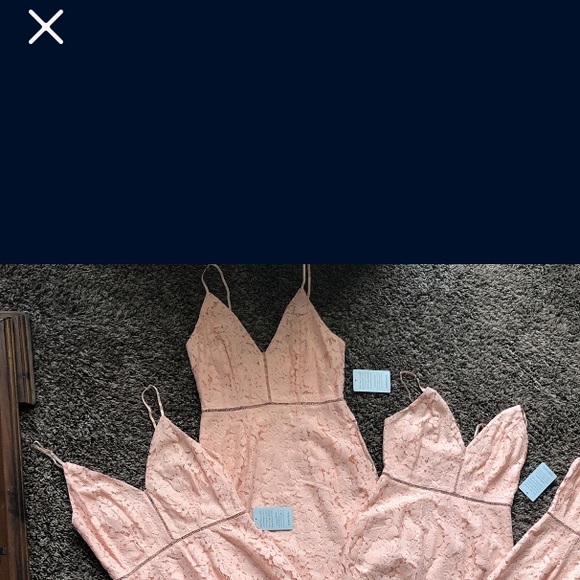 1 ASTR V-neck sheath dresses size S - Picture 2 of 3